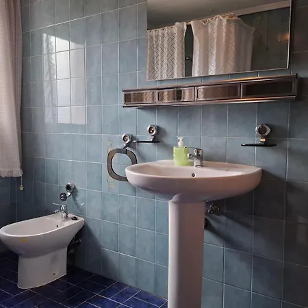 La Rosa - - 4 Apartment